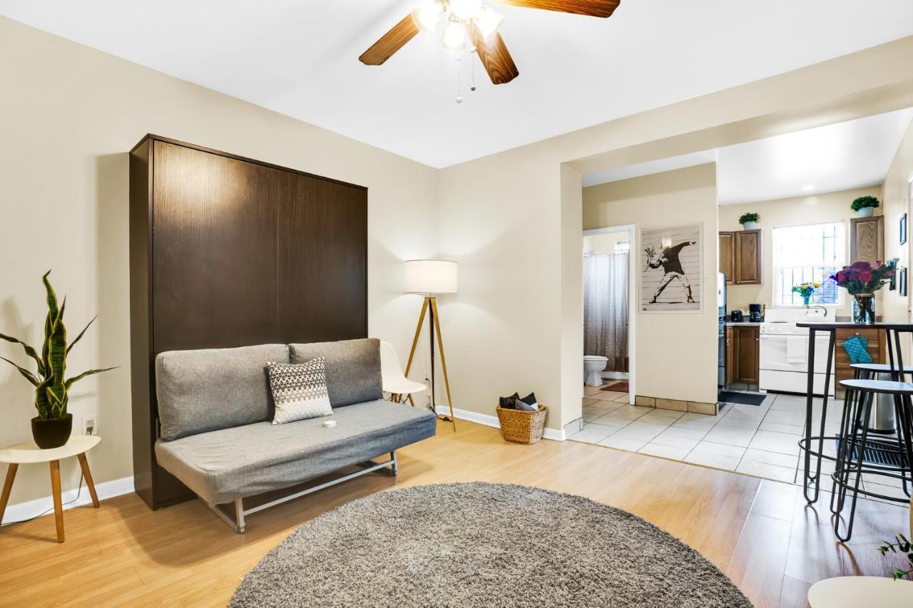 Rittenhouse Studio Apartment With Patio By Act Філадельфія Екстер'єр фото